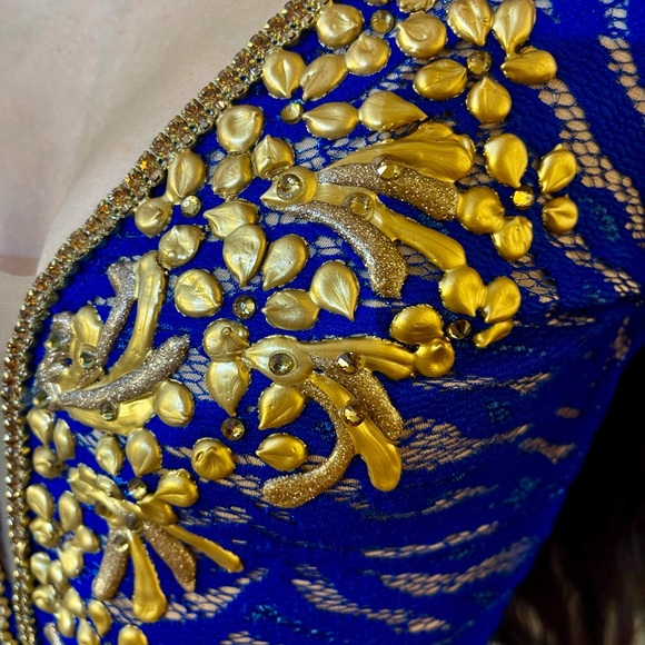 Baccio Gold designer Dress with Swarovski’s and paint - Picture 10 of 14